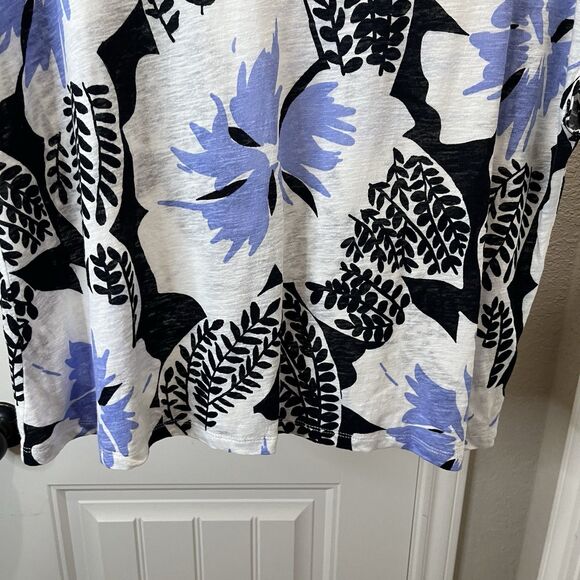 Laura Ashley Floral Black Blue Faux Button Short Sleeve Linen Blend Top Size XL - Picture 3 of 8